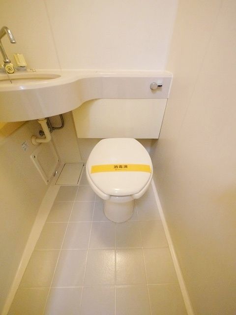 トイレ　★お部屋探しは株式会社タウンハウジング東京まで★