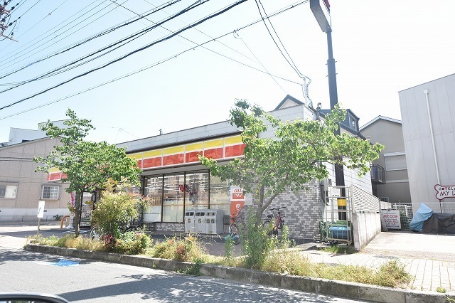 コンビニ　デイリーヤマザキ　吹田高浜店（コンビニ）まで367m