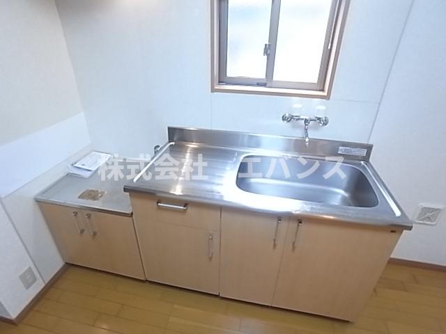 フラワーヒルズ2号館のキッチン写真