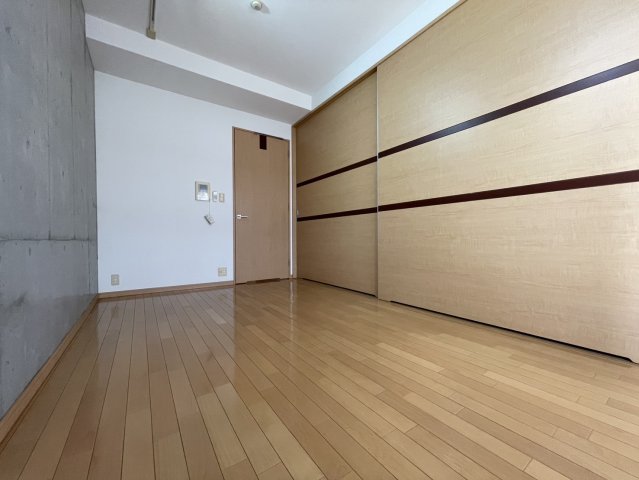 居室・リビング　同物件別部屋写真