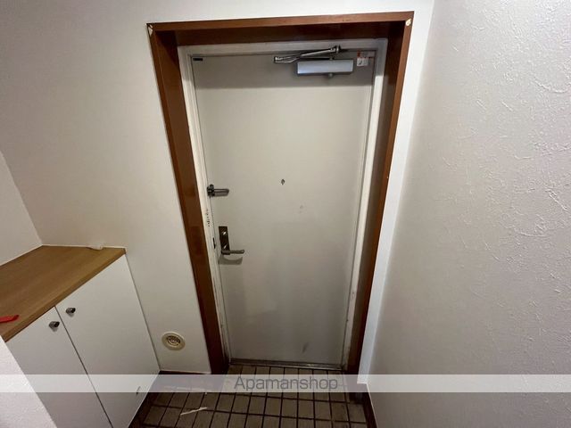 ファーストシティ松嶋の玄関写真