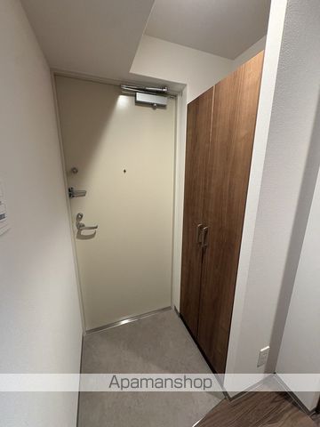 地下鉄長堀鶴見緑地線 長堀橋駅 徒歩5分 15階建 新築の玄関写真