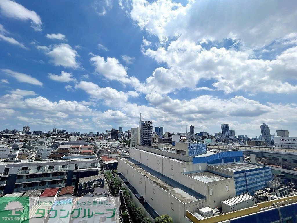 その他　晴れた日には青空が広がる開放的なバルコニーからの眺望