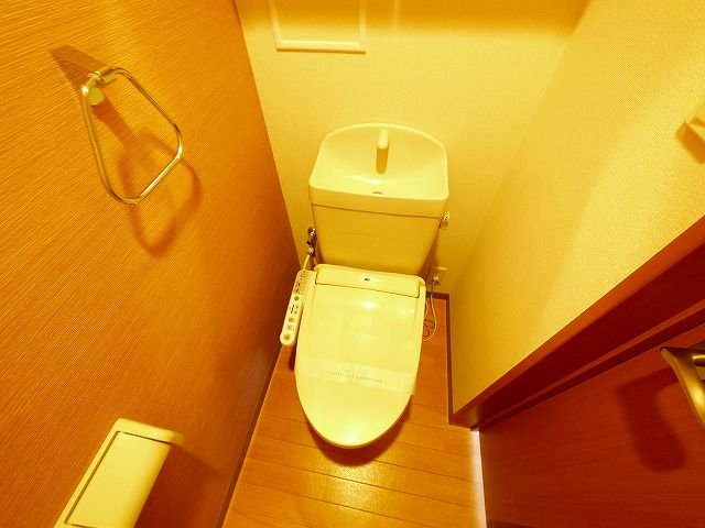 トイレ　使いやすい居間です