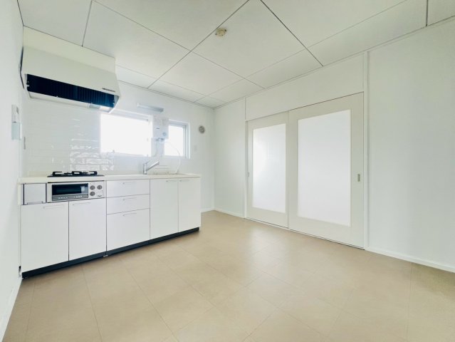青山台住宅60号棟の居間写真