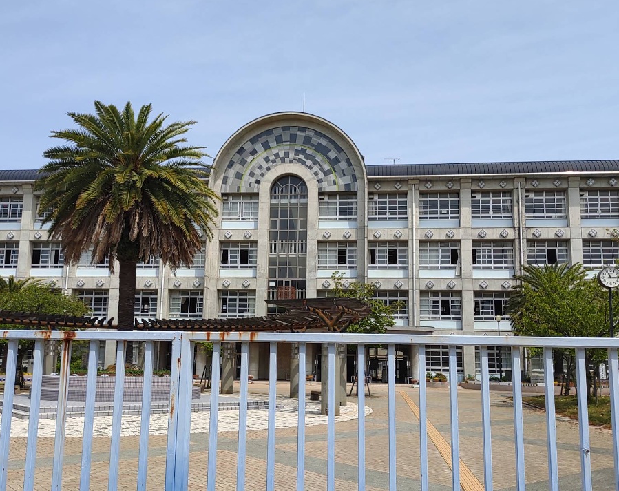 小学校　明城小学校（小学校）まで732m