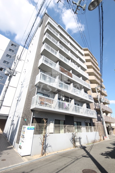 地下鉄御堂筋線 西中島南方駅 徒歩7分 築11年