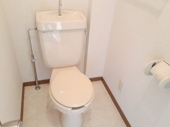 エステート万町のトイレ写真