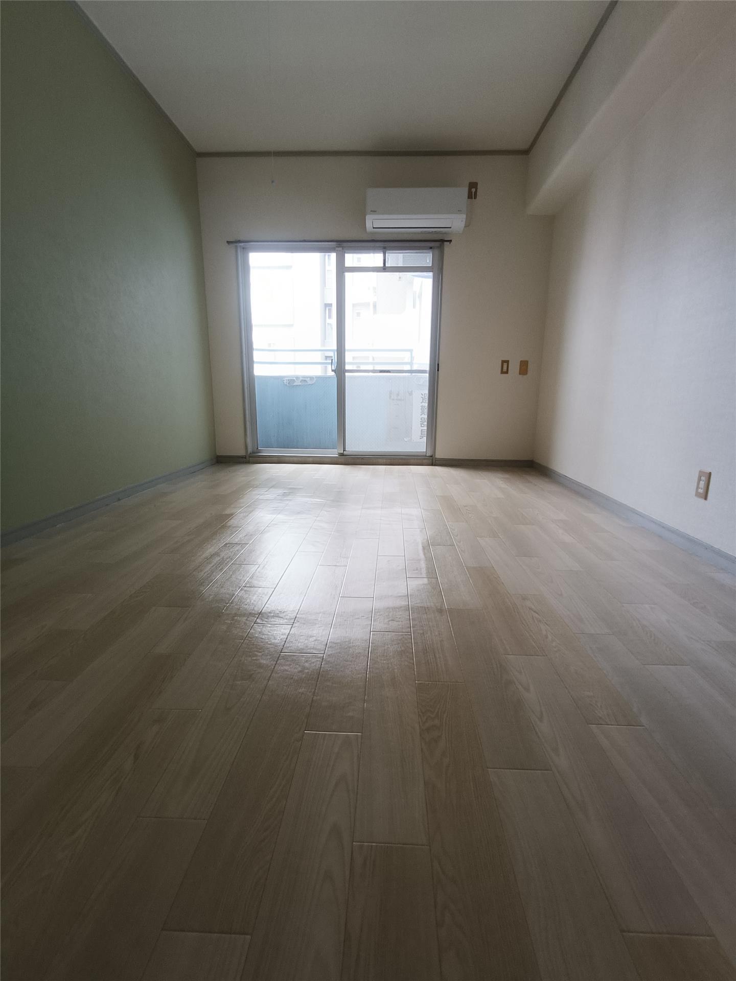 TBレジデンス大分駅前の居間写真