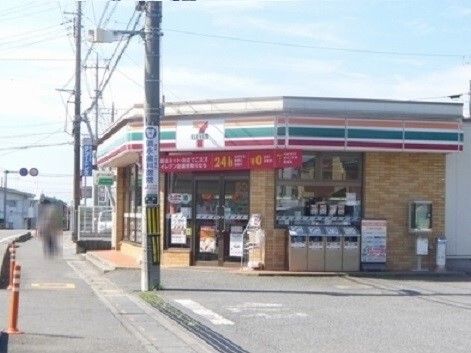 コンビニ　セブンイレブン鴻巣宮前店（コンビニ）まで1300m