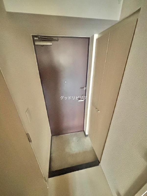 カーサヴェント南千住の玄関写真