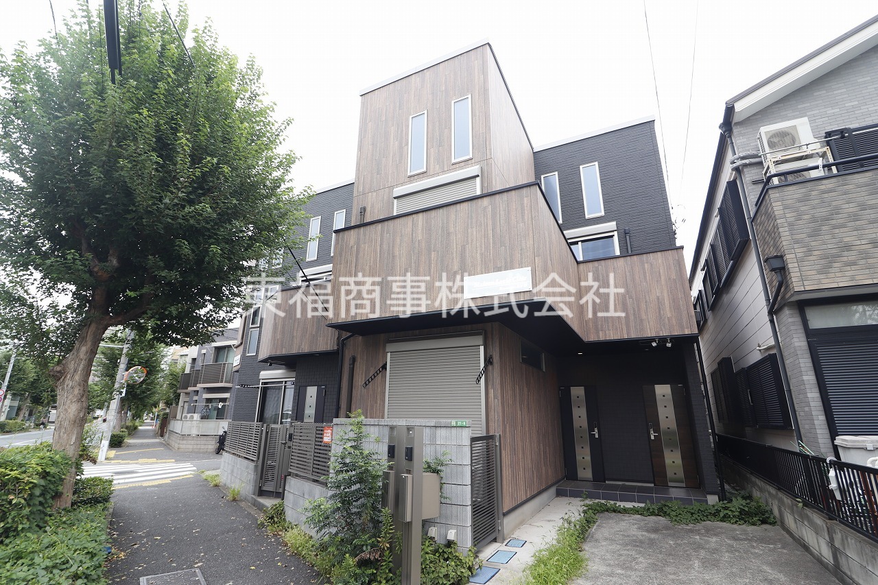 都営大江戸線 練馬春日町駅 徒歩4分 築8年