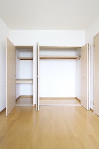 収納　参考写真（同物件別部屋）