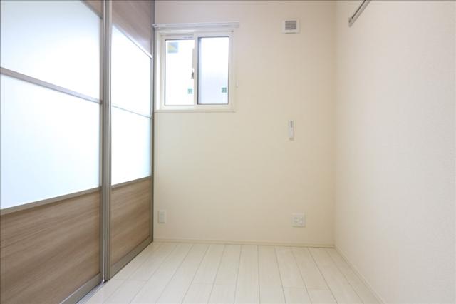 その他部屋・スペース　３．１帖の洋室です。寝室にいかがですか？