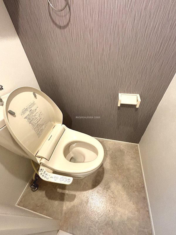 地下鉄中央線 緑橋駅 徒歩7分 3階建 築10年のトイレ写真
