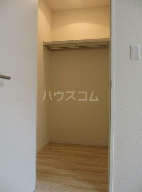グリーンライン 高田駅 徒歩8分 2階建 築16年の内装写真