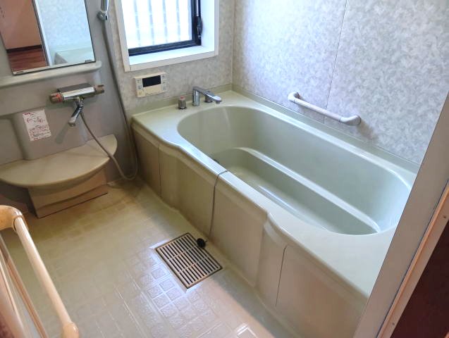 一戸建12210の風呂写真