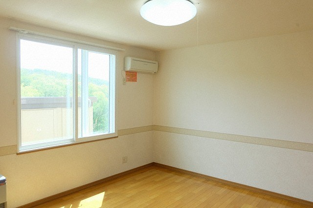 眺望　大きな窓があり明るいお部屋です♪