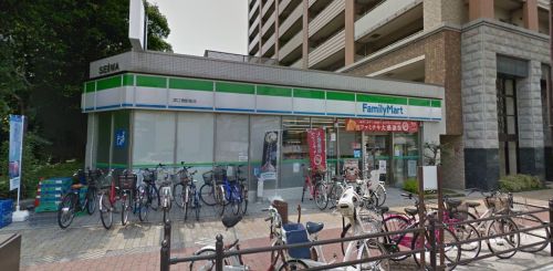 コンビニ　ファミリーマート深江橋駅前店（コンビニ）まで896m