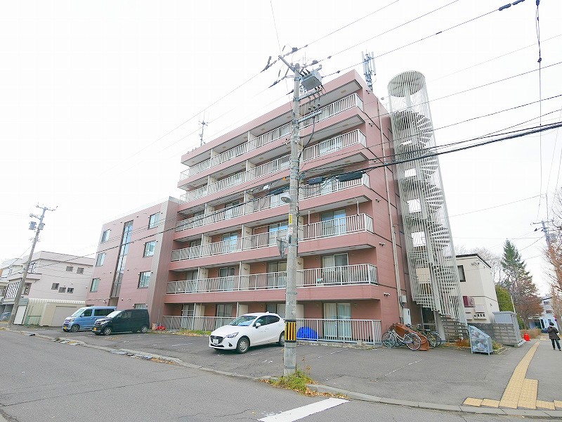 建物外観　地下東西線「ひばりが丘」より徒歩約6分♪