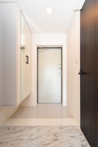 ビハーラ姪浜の玄関写真
