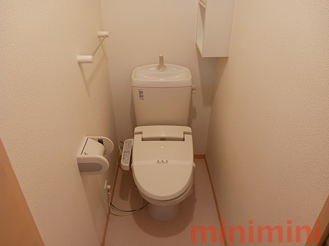 阪急京都線 高槻市駅 徒歩10分 2階建 築18年のトイレ写真