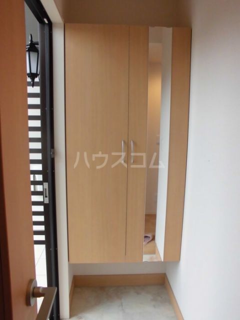 サザンハート吉岡 A棟の玄関写真