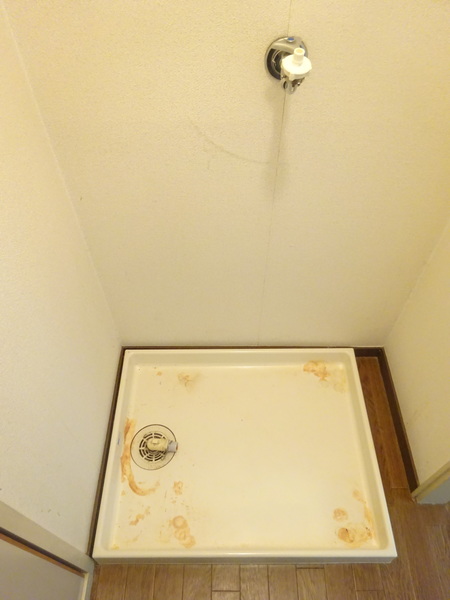 洗面設備　洗濯機置き場