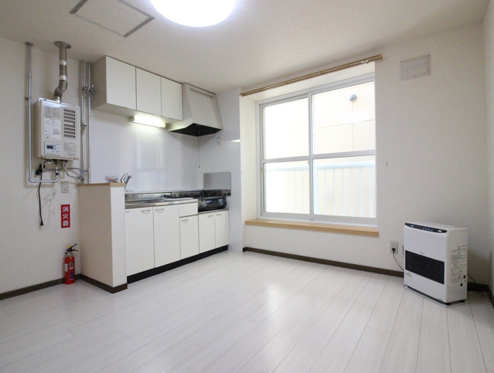 グレ-スハイム本町の居間写真