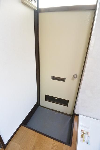 玄関　★お問い合わせはタウンハウジングまで★