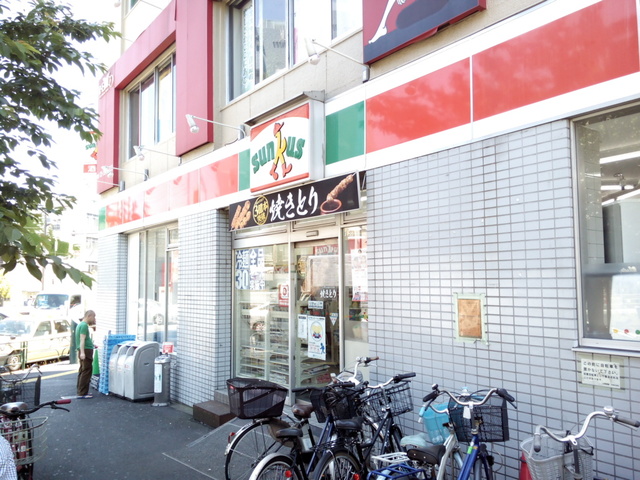 コンビニ　サンクス三ノ輪店（コンビニ）まで398m