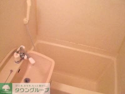 バス・シャワールーム　トイレ、バスはもちろん別