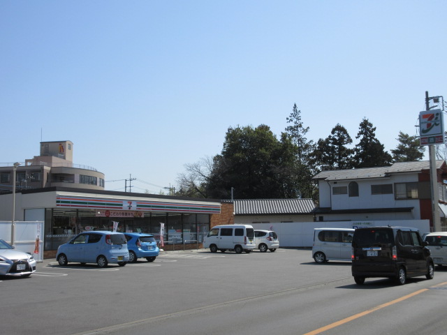 コンビニ　セブンイレブン甲府住吉5丁目店（コンビニ）まで360m