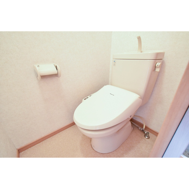 トイレ　落ち着いたトイレです