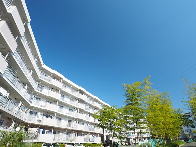 UR多摩ニュータウンコリナス長池の外観写真
