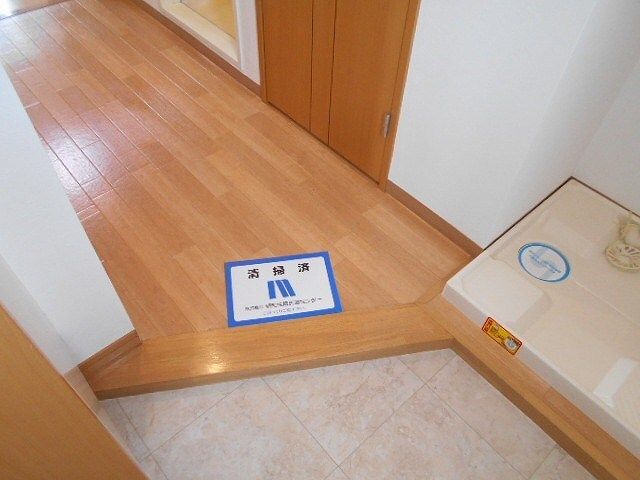 京急本線 京急川崎駅 徒歩9分 10階建 築20年の玄関写真