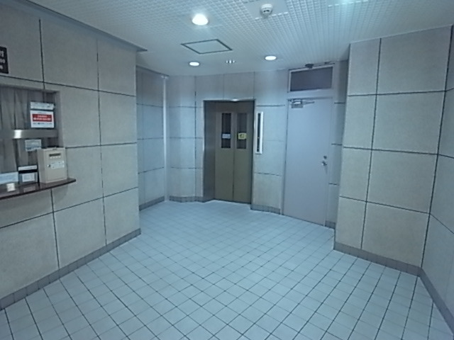 阪急伊丹線 伊丹駅 徒歩2分 11階建 築38年の外観写真