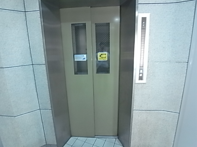 阪急伊丹線 伊丹駅 徒歩2分 11階建 築38年の外観写真