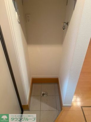 リーヴェルポート岸根公園Iの玄関写真