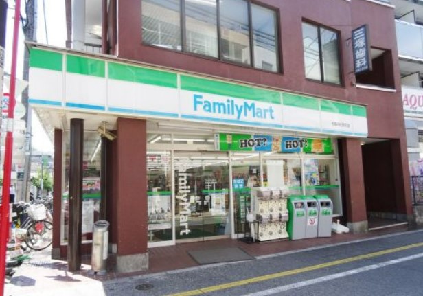 コンビニ　ファミリーマート 松陰神社駅前店（コンビニ）まで421m