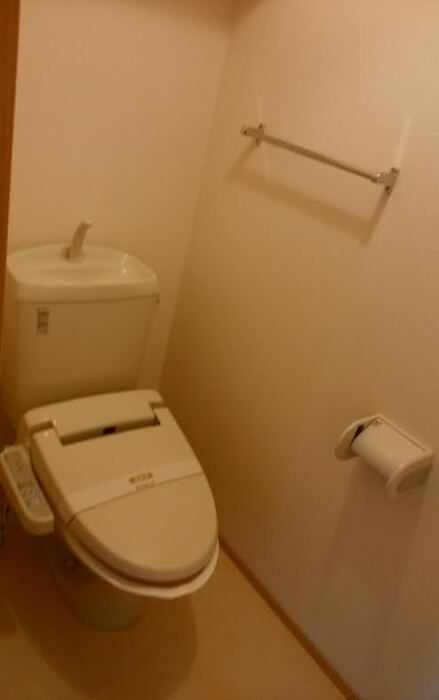 シティーコート色子 A棟のトイレ写真
