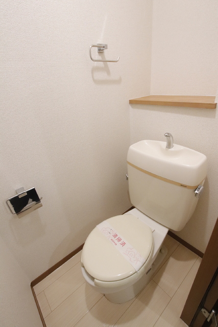 トイレ　★棚がございます★