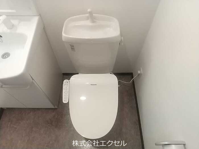 トイレ　同建物の別部屋の写真です。