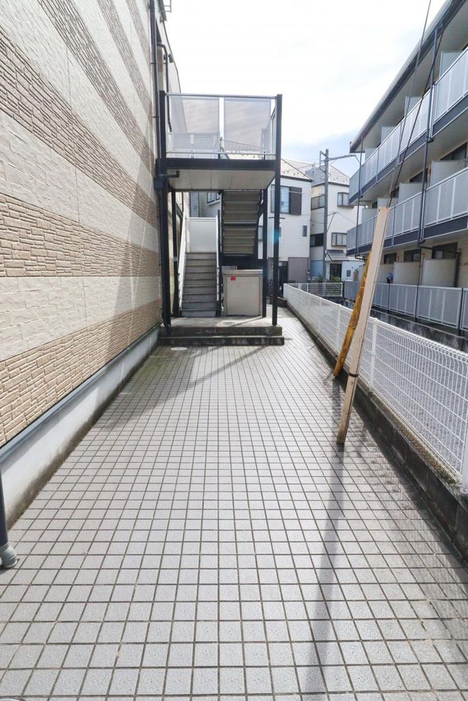 ＪＲ横浜線 鴨居駅 徒歩12分 2階建 築19年の外観写真