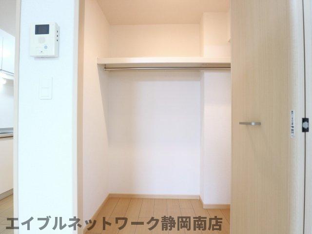 収納　ちょっとした収納スペースも充実しています