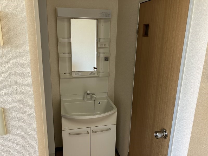 洗面設備　ノズルが伸びるシャンプードレッサー