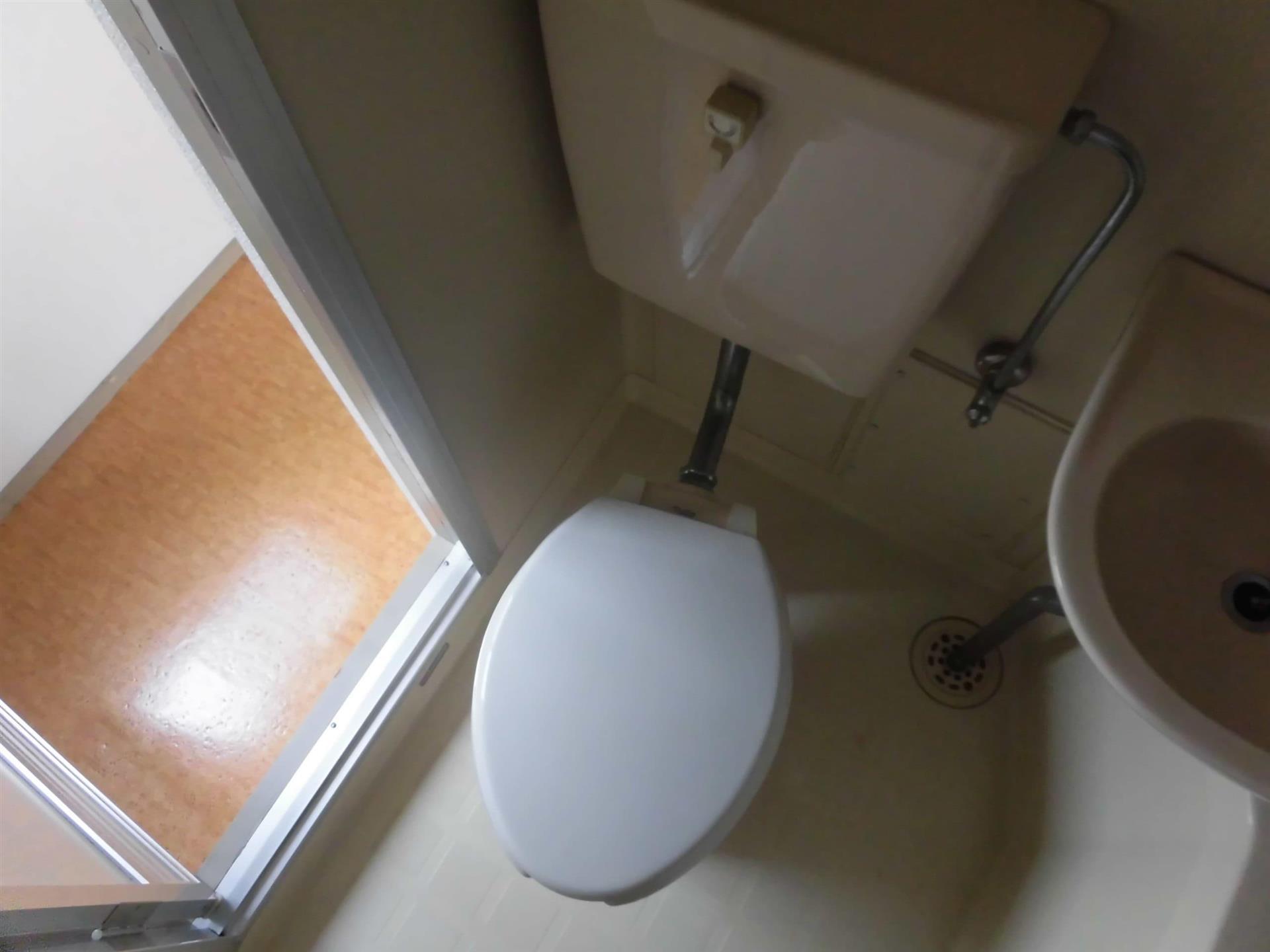 トイレ　トイレ