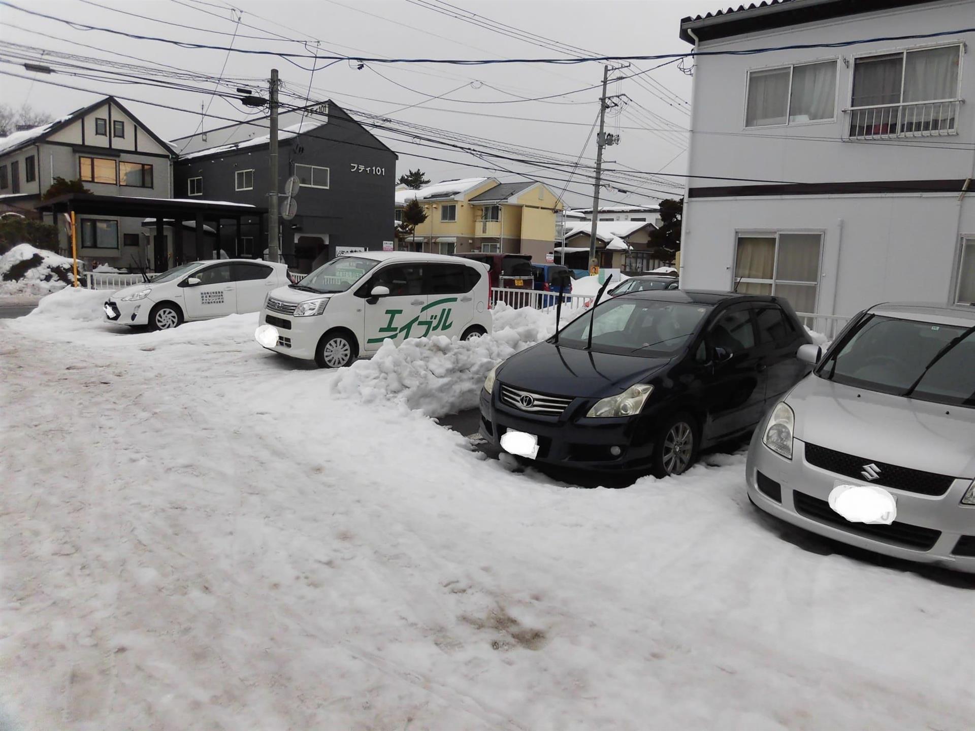 駐車場　駐車場