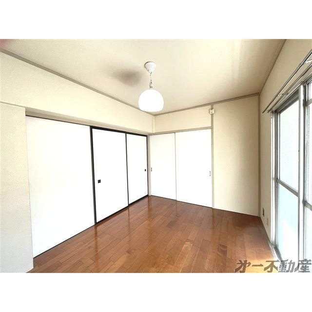 居室・リビング　洋室