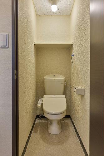 トイレ　温水洗浄便座付き